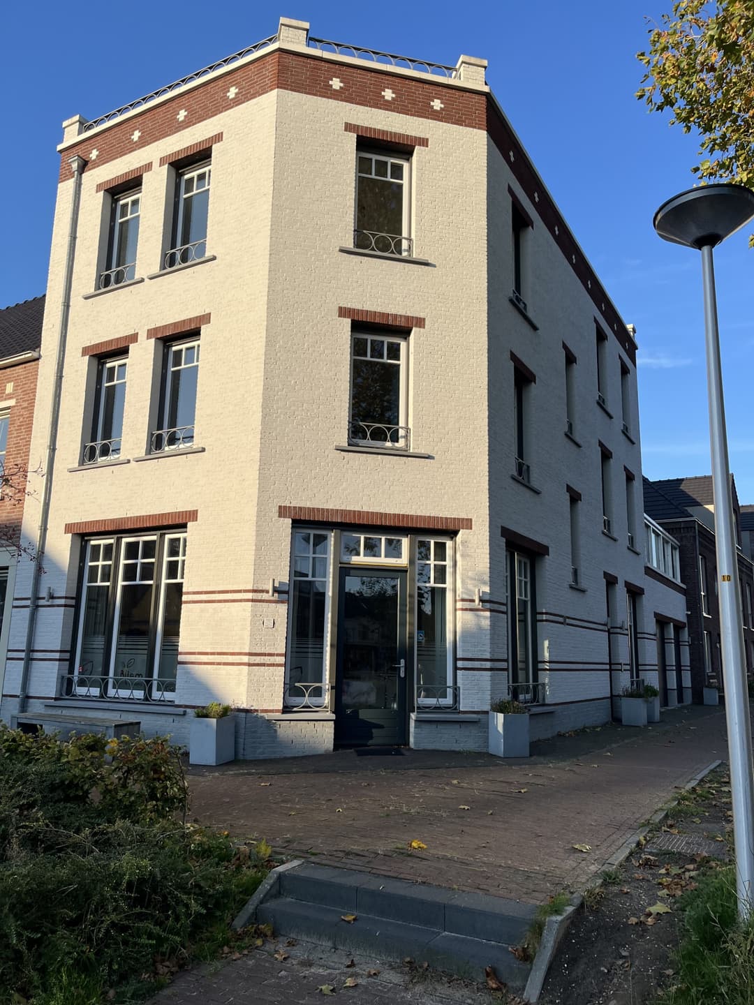 Schilder aan het werk